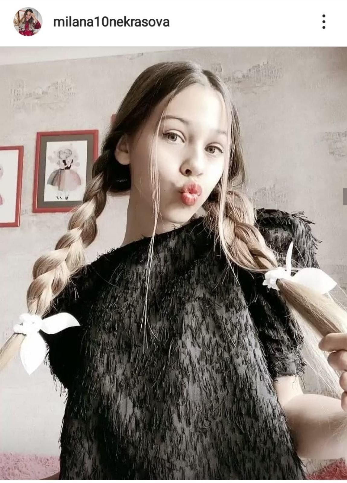 Милана Некрасова на улице зимой