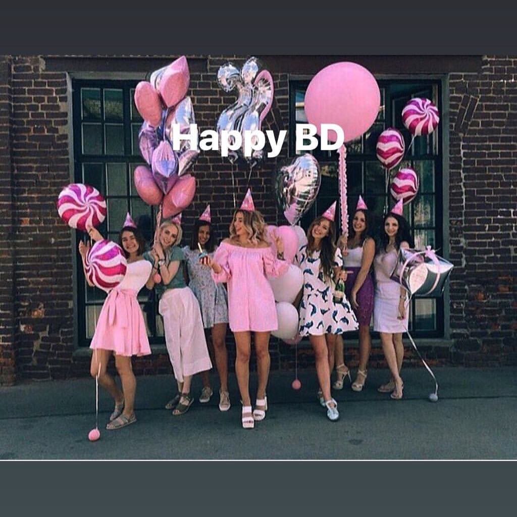 Подруги с шампанским