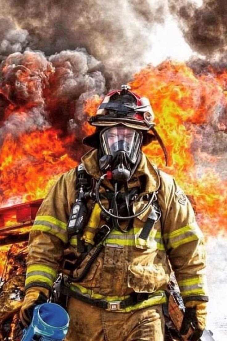 Пожарный МЧС