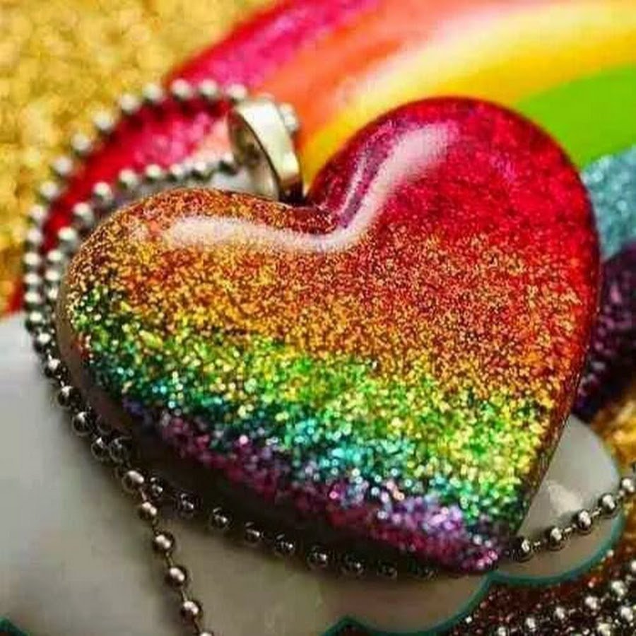 Красивые сердечки разноцветные