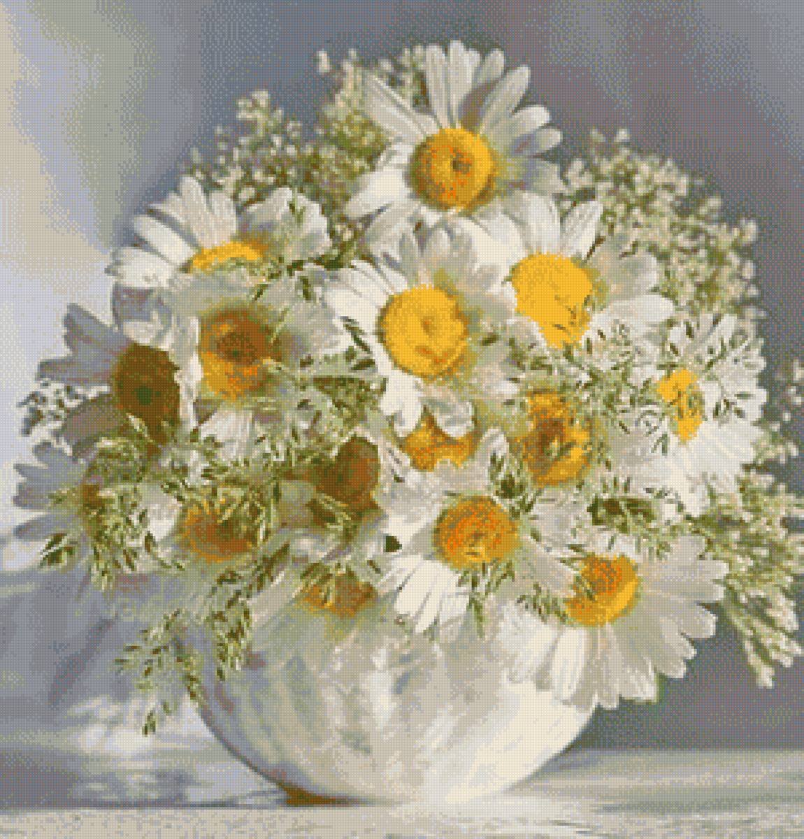 Красивые ромашки в вазе