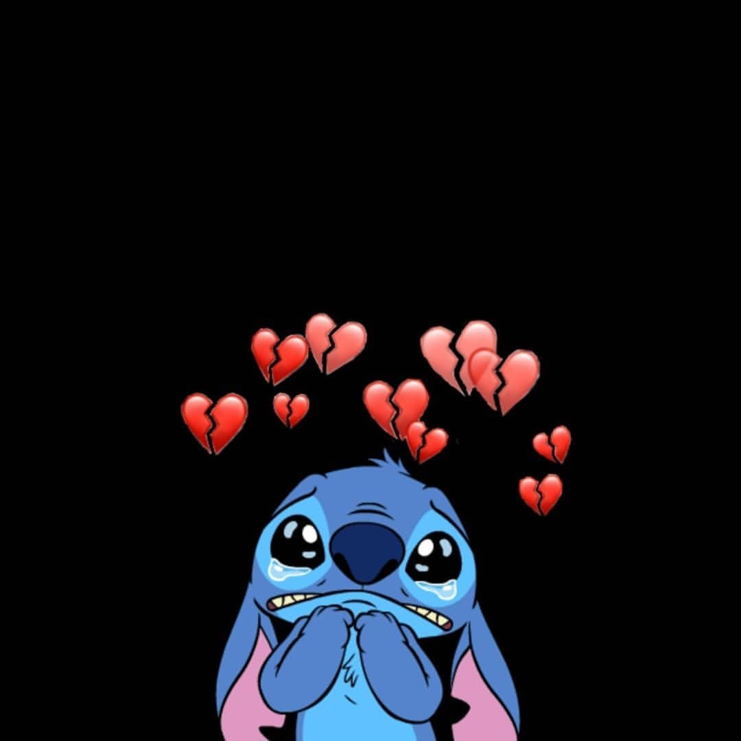 Стич с сердечками над головой