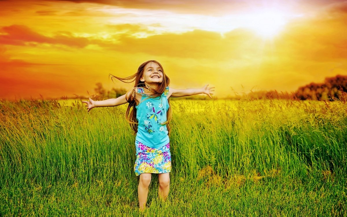 Девушка легкость