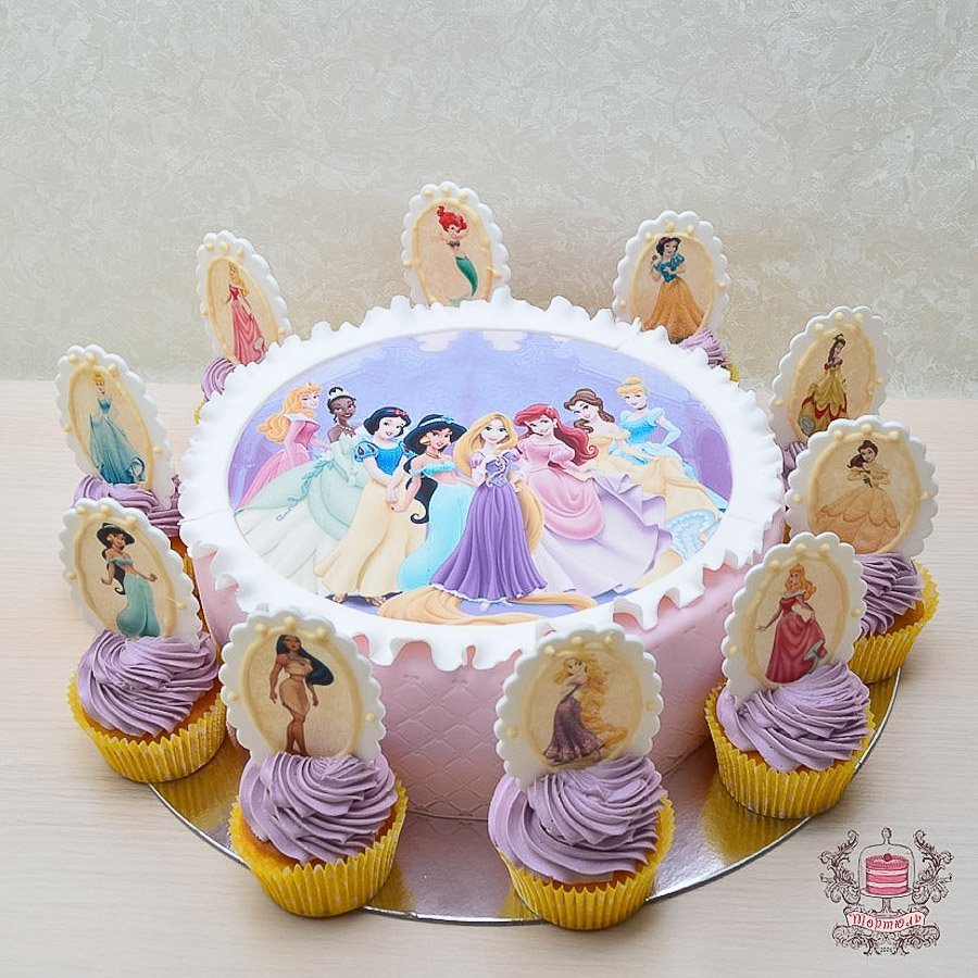 Торт с принцессами