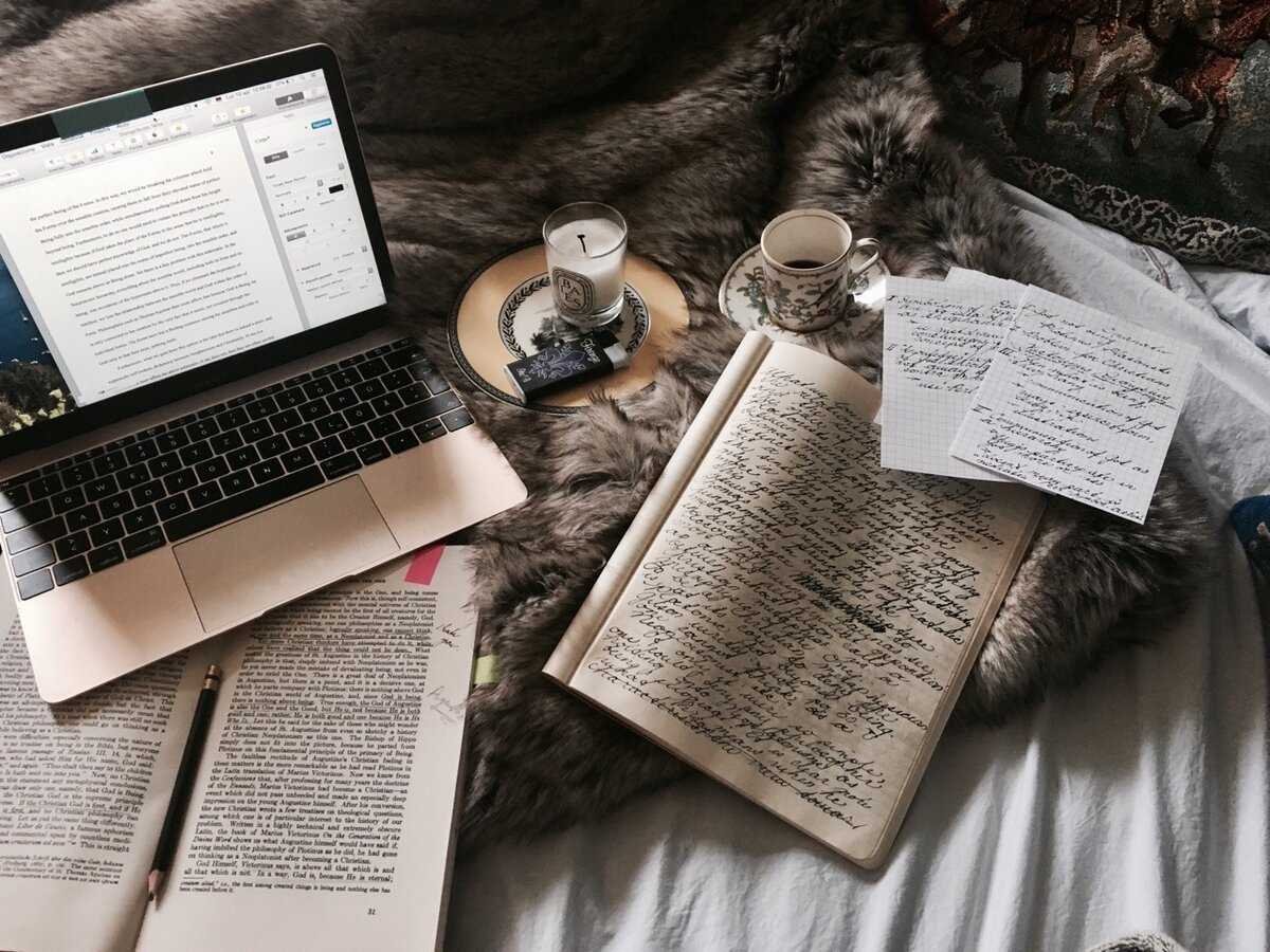 Стол писателя Эстетика