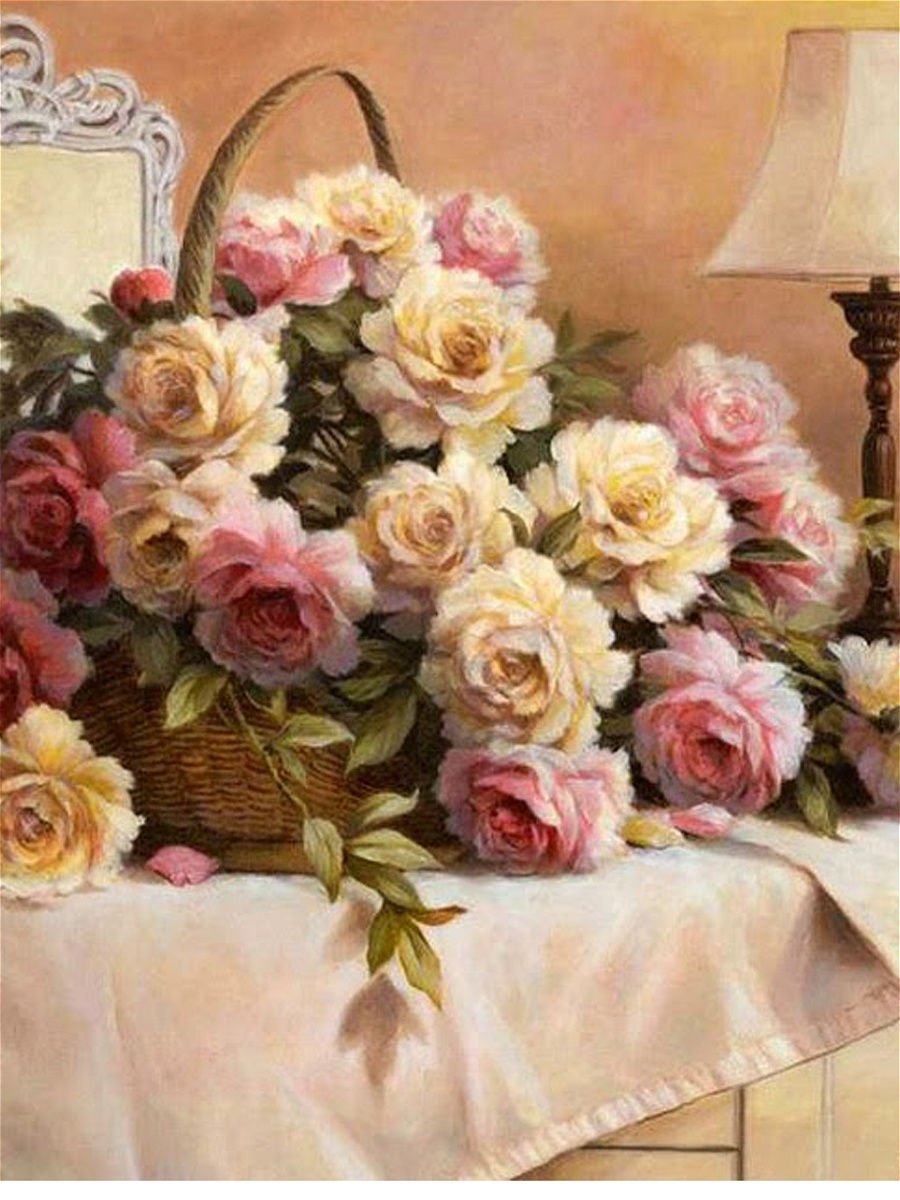 Розы в вазе Винтаж