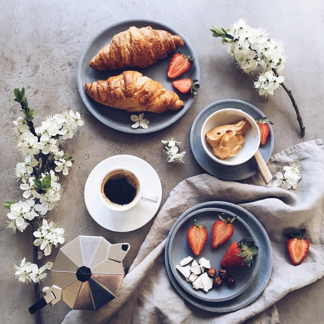 Романтический ужин у камина