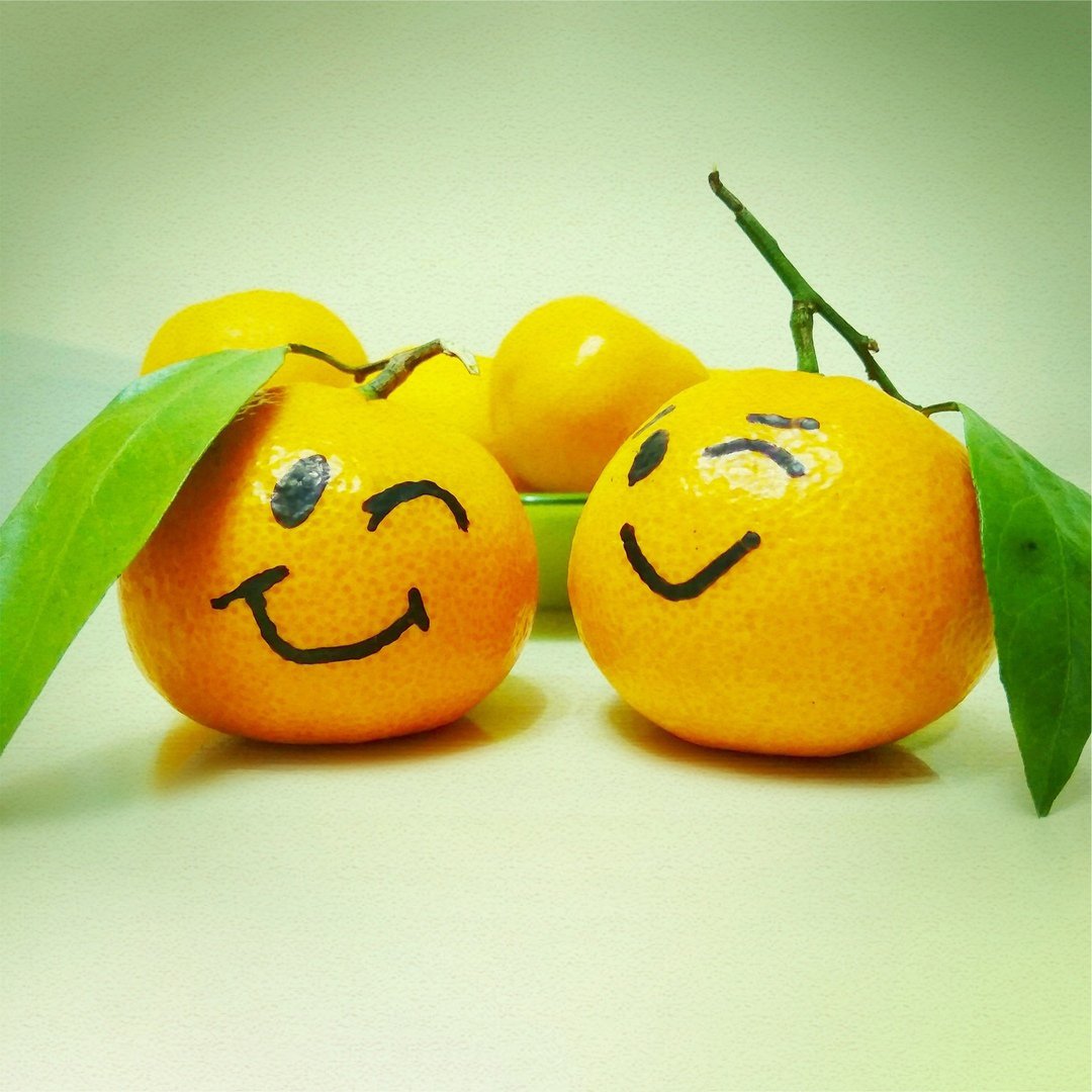 Рожицы на апельсинах