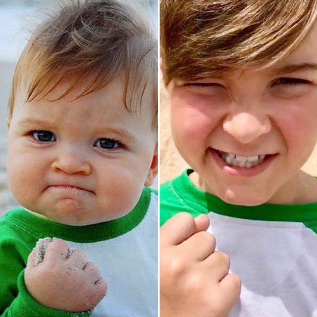 Ребенок с кулаком