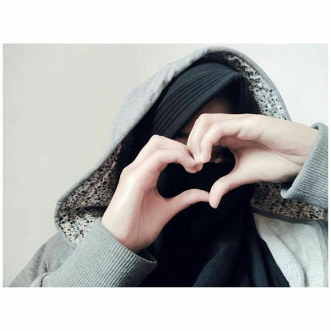 Мусульманские девушки с закрытым лицом