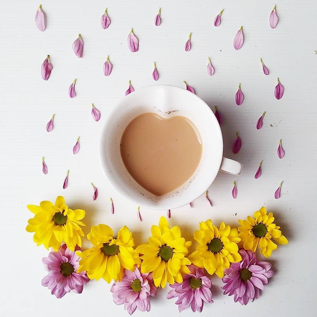 Композиция с чашкой кофе