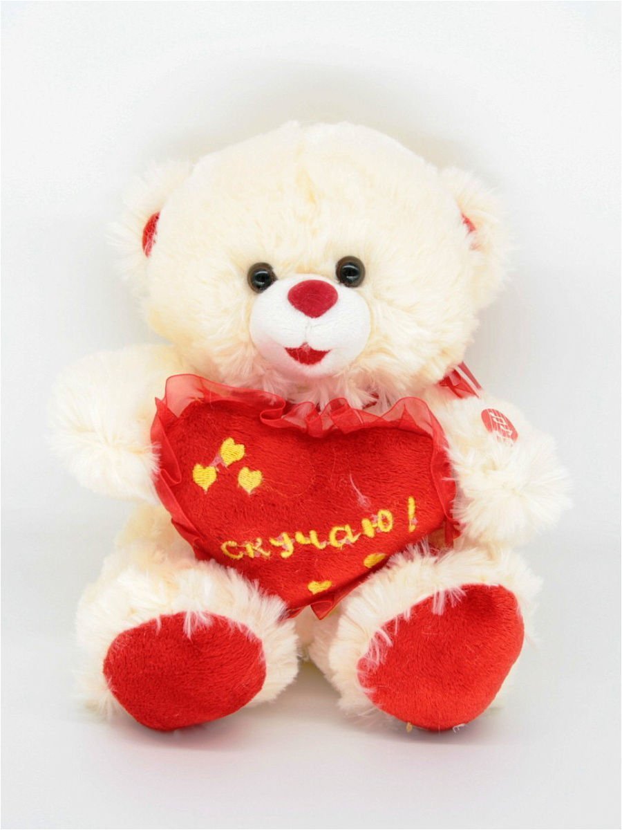Плюшевый мишка с сердечком