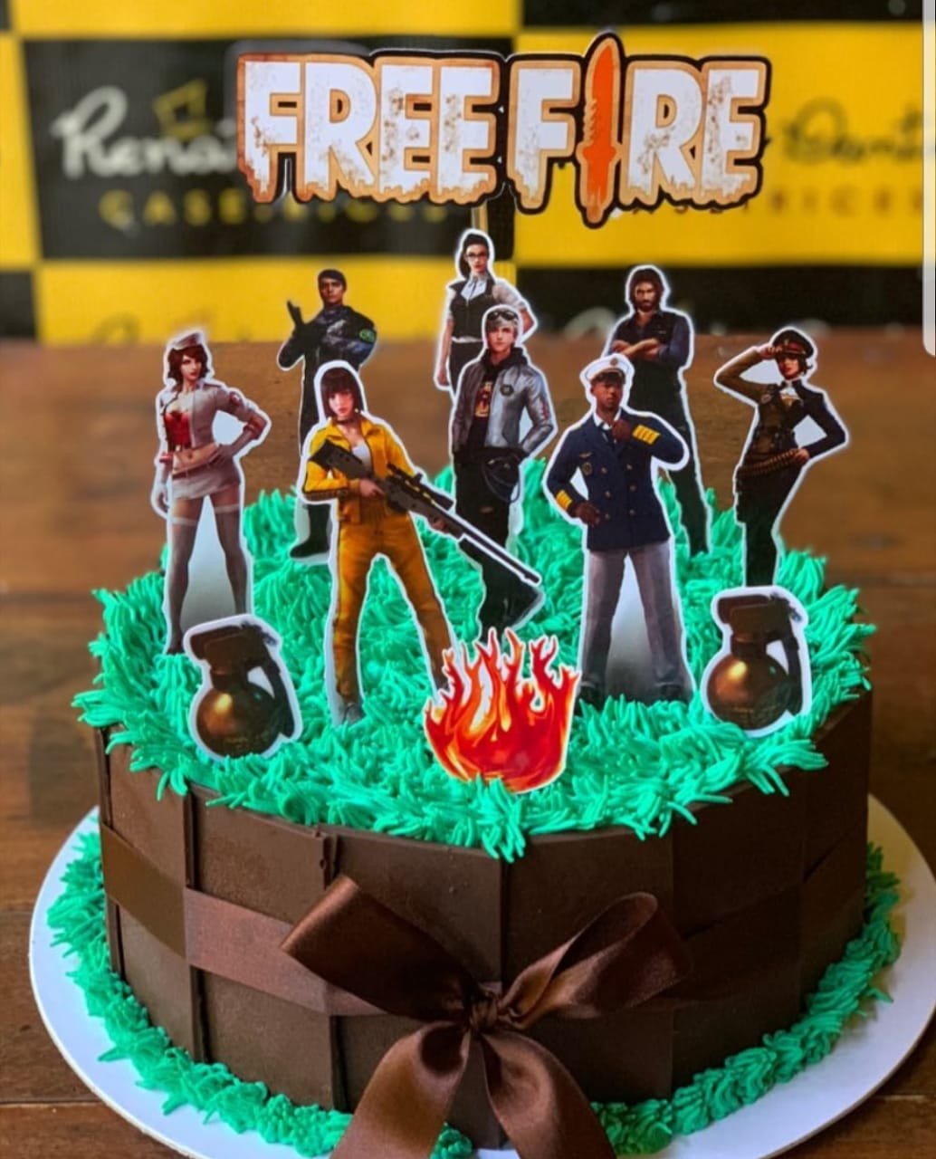 Торт в стиле фри фаер