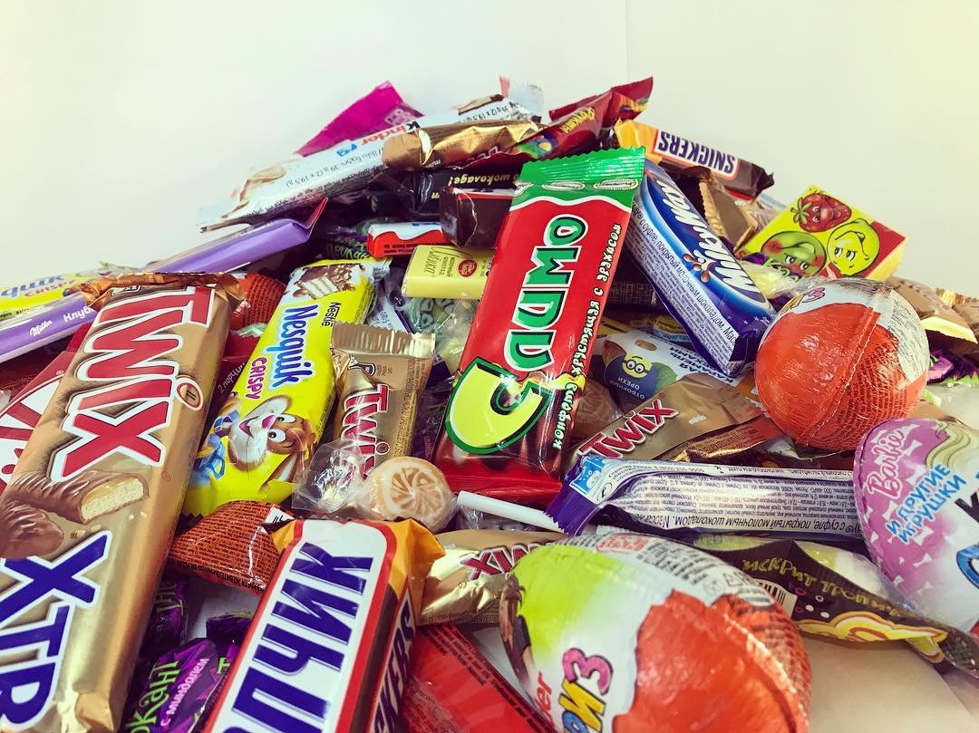 Коробка со сладостями