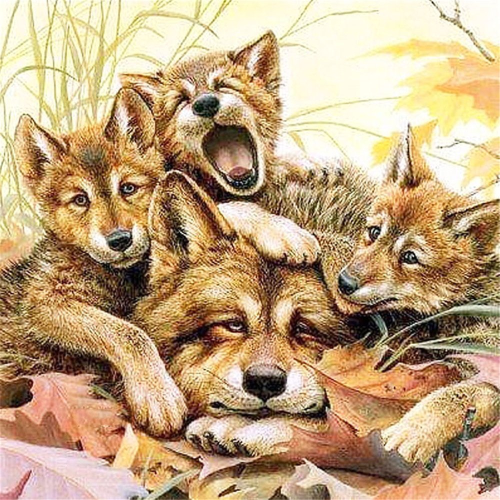 Волчица с волчатами