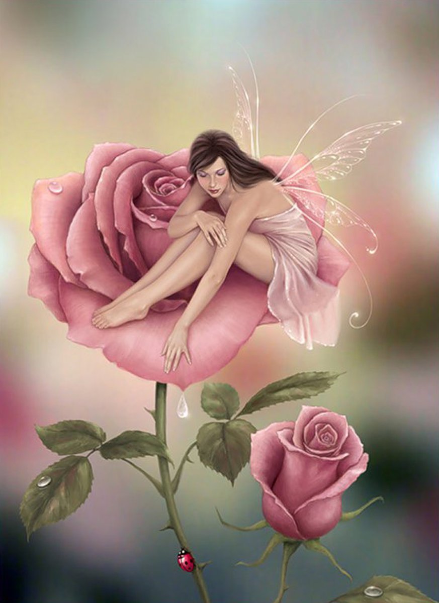 Фея на цветке