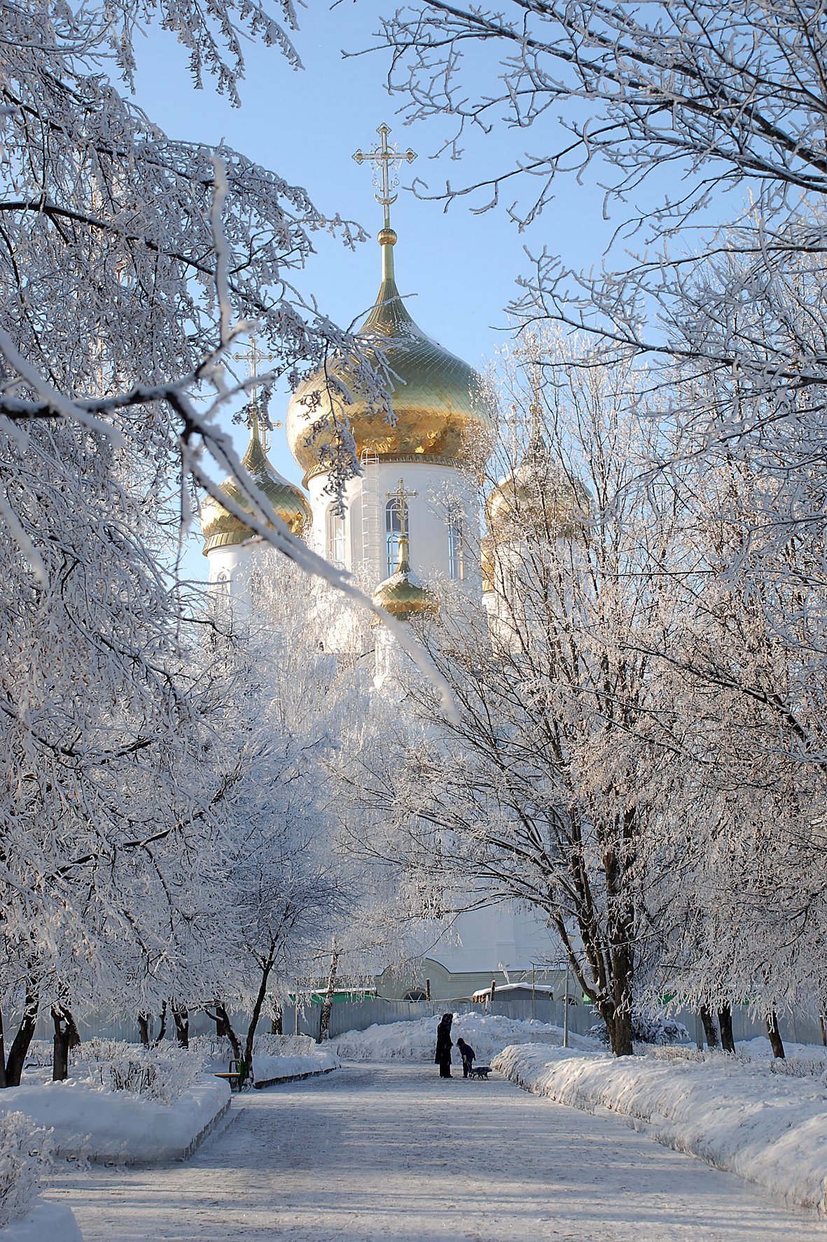 Церковь зимой