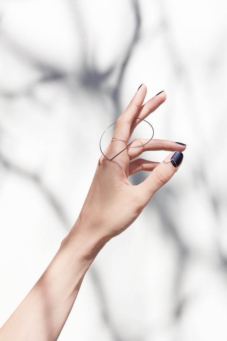 Женская рука