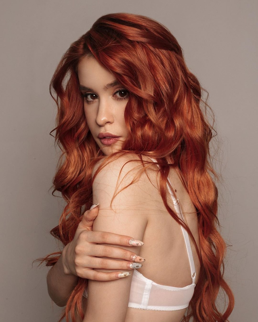 Аня Калашник