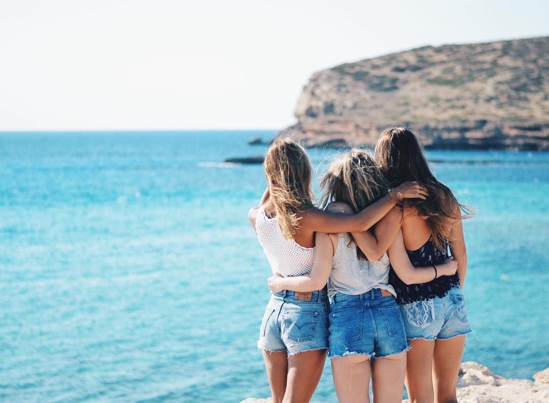 Подруги вместе