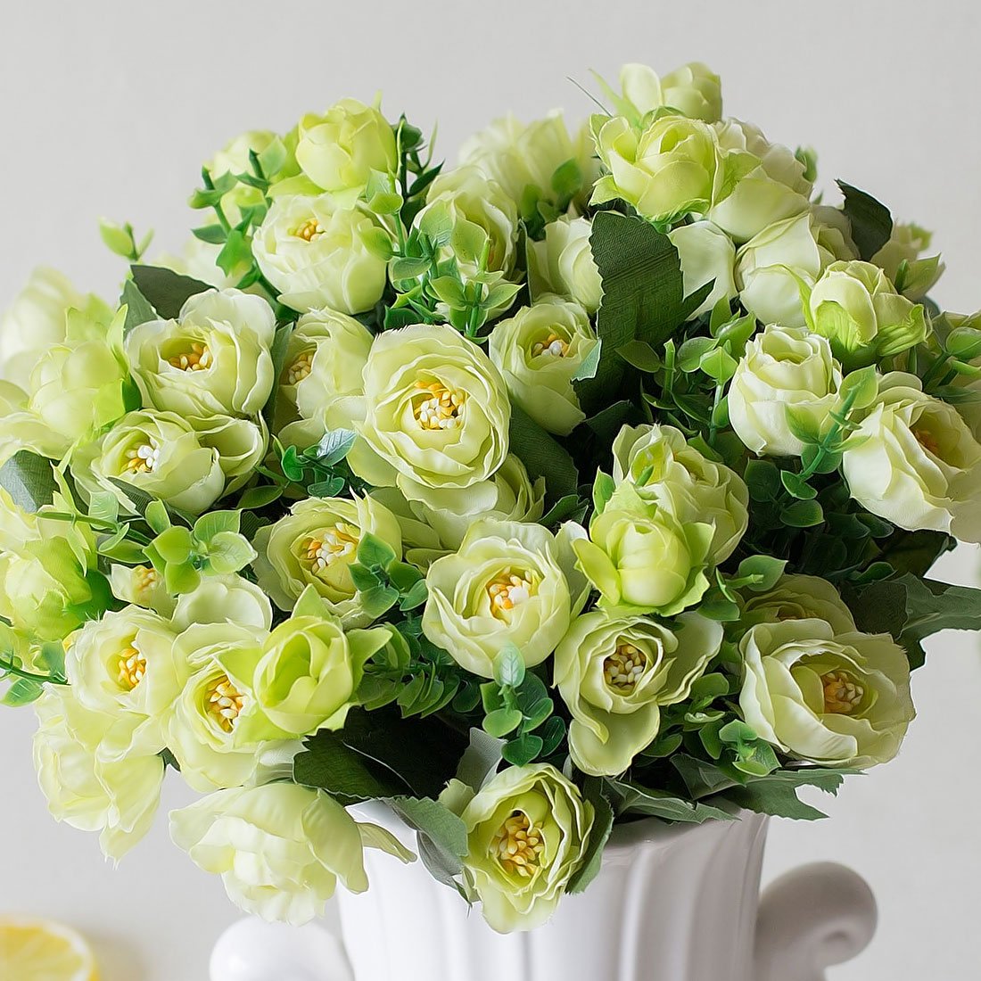 Букет кремовых роз