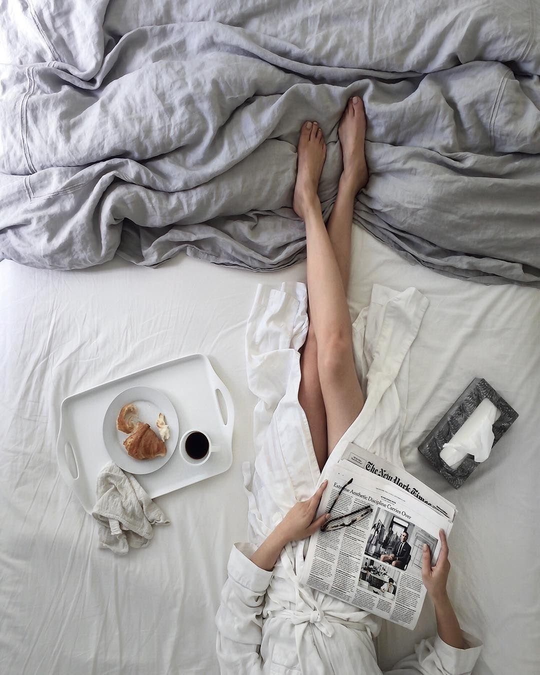 Девушка утром