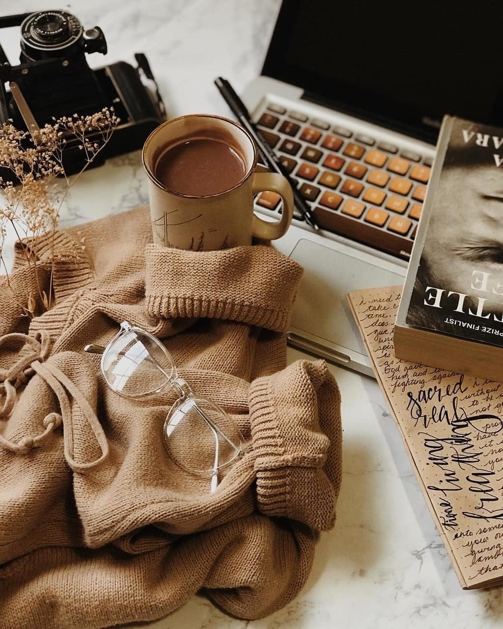 Эстетика коллаж коричневый