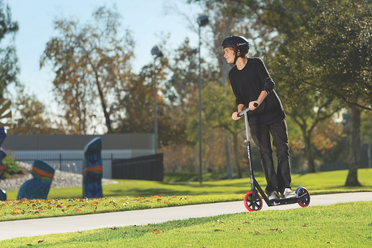 Самокат Razor Carbon Lux