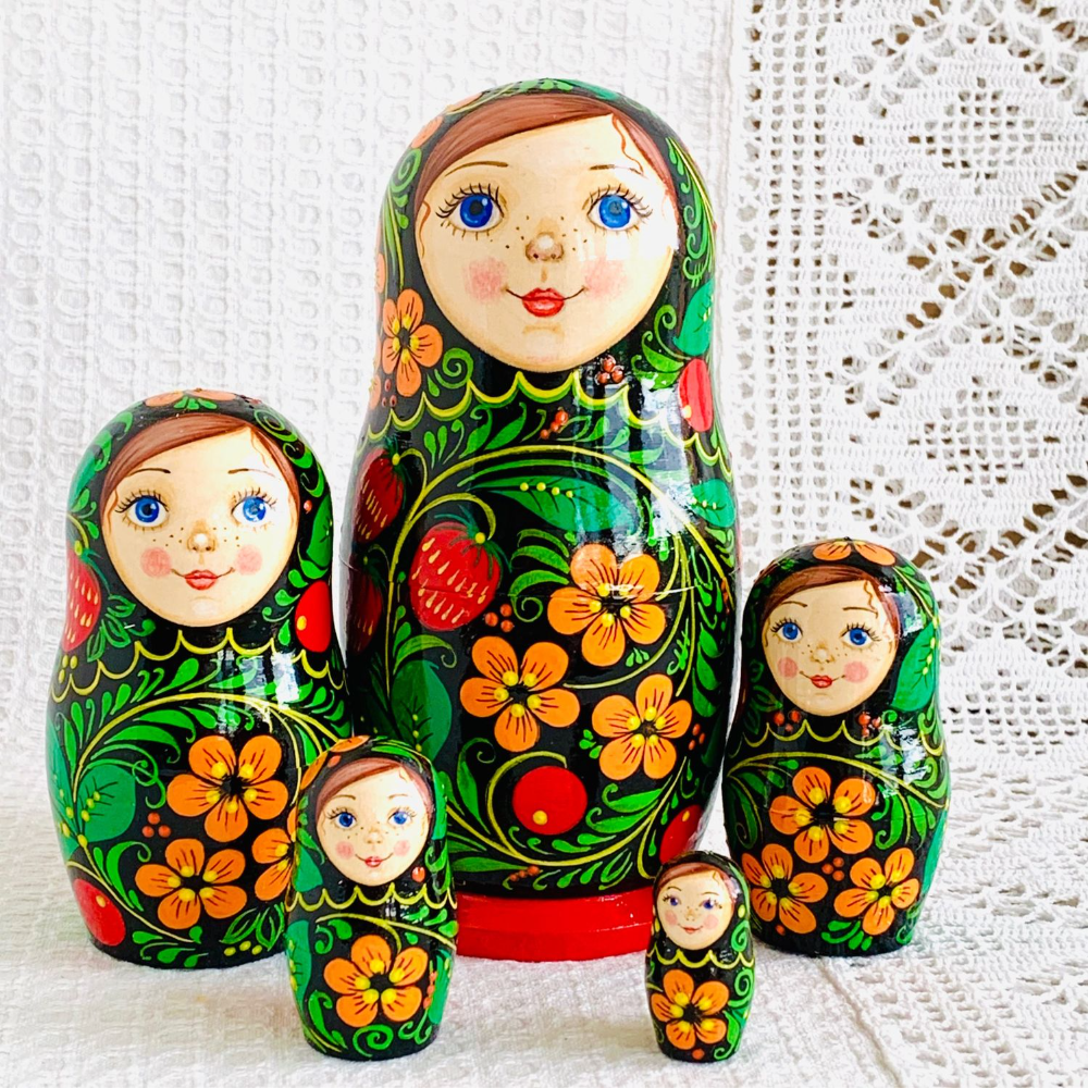 Хохломская роспись Матрешка