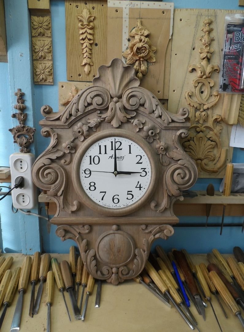 Часы из дерева