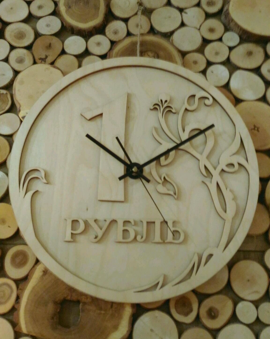 Деревянные часы с регионами