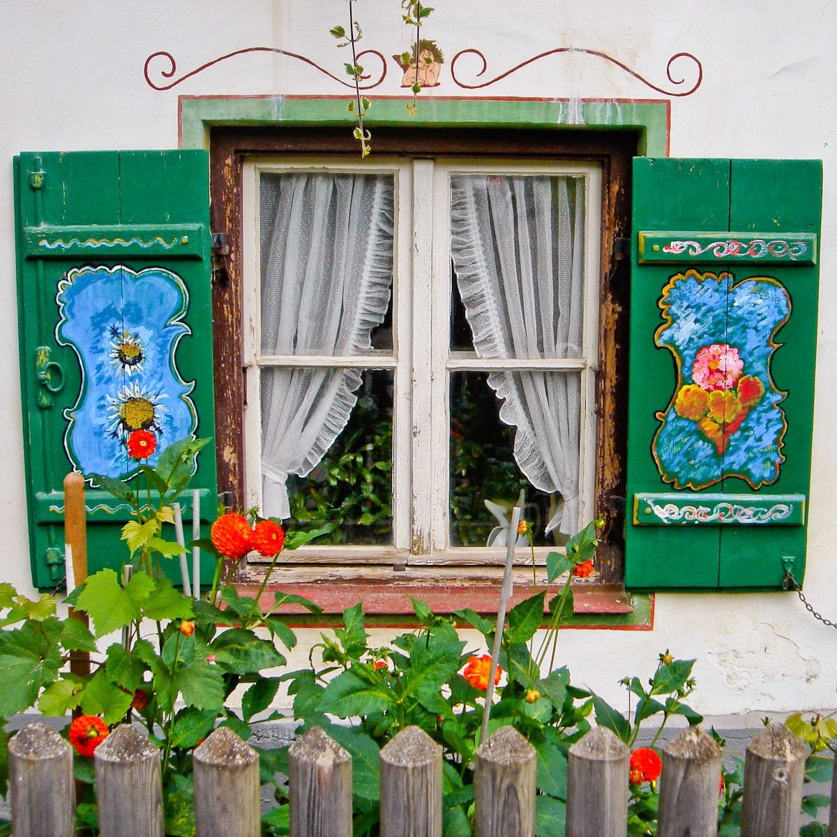 Деревенское окно