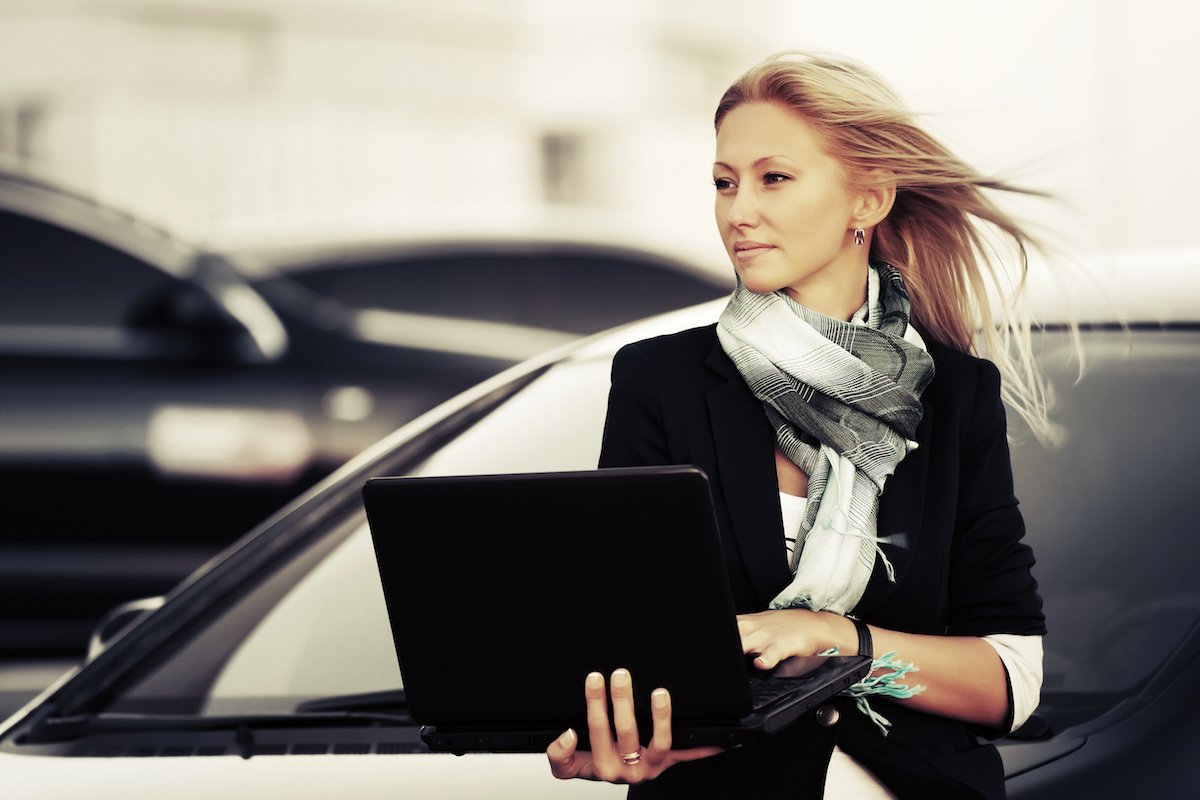 Красивая успешная женщина