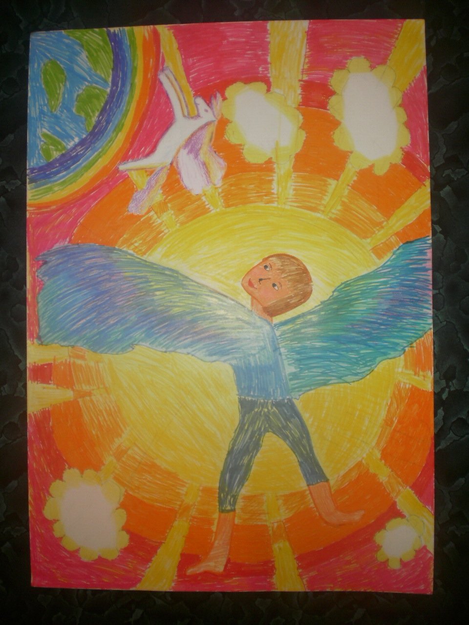 Дети рисуют солнце