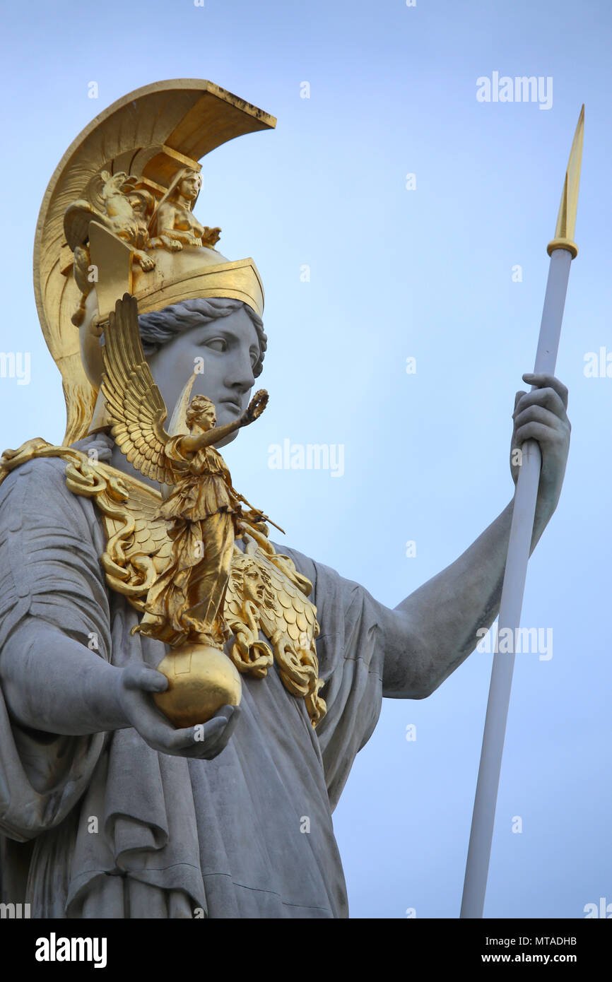 Статуя Афины Паллады