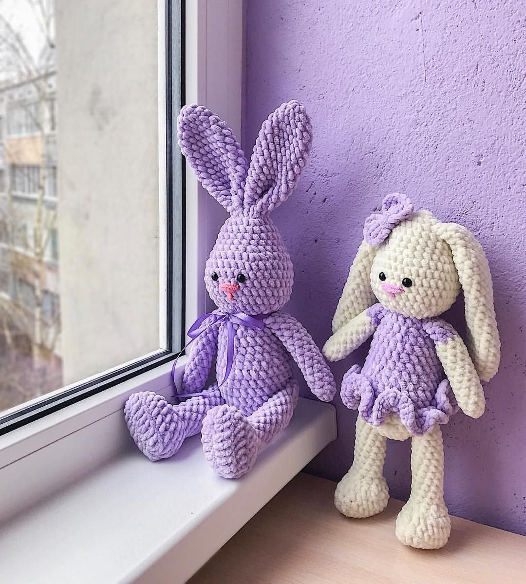 Зайка амигуруми