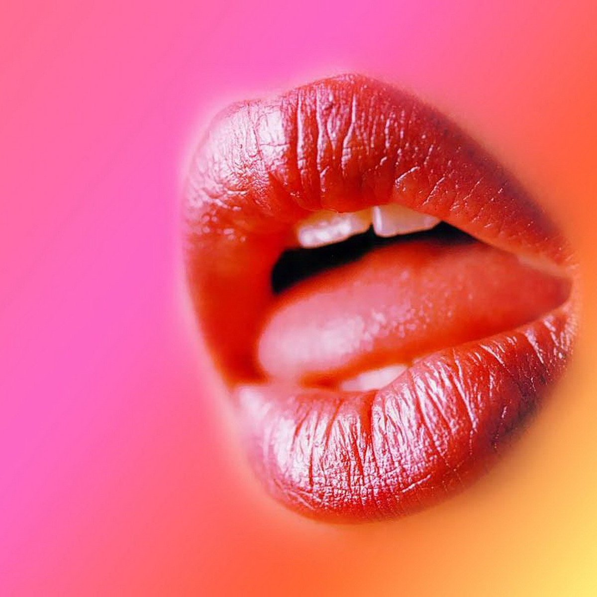 Красивый чмок губ