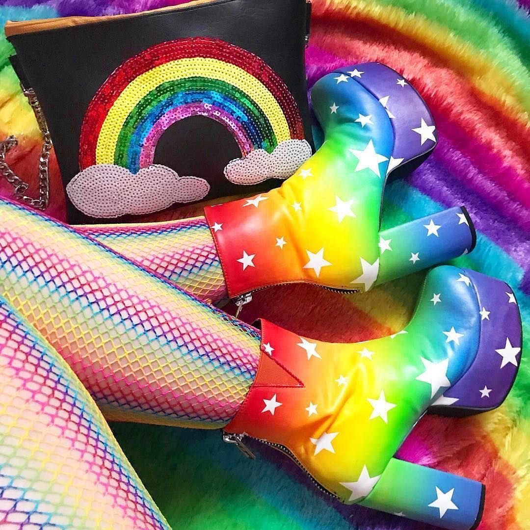 Красивые малыши мальчики Новорожденные