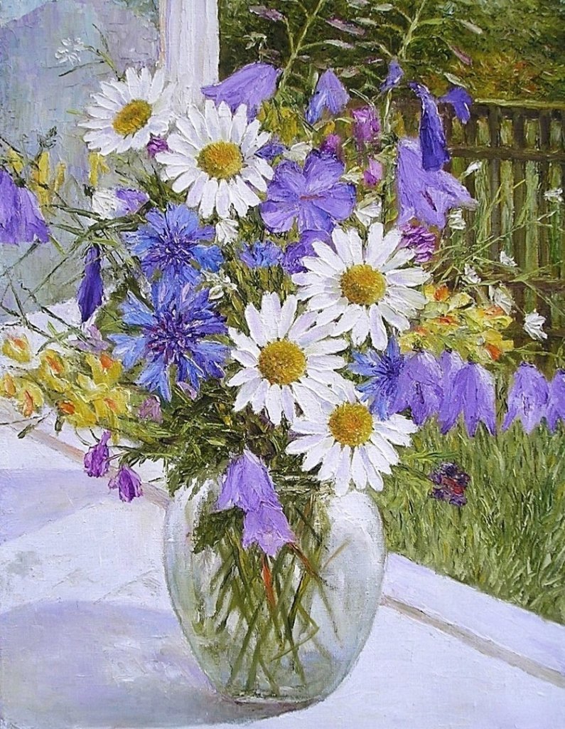 Ваза с полевыми цветами