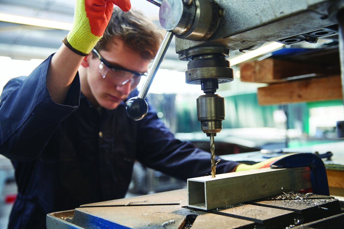 Токарь фрезеровщик