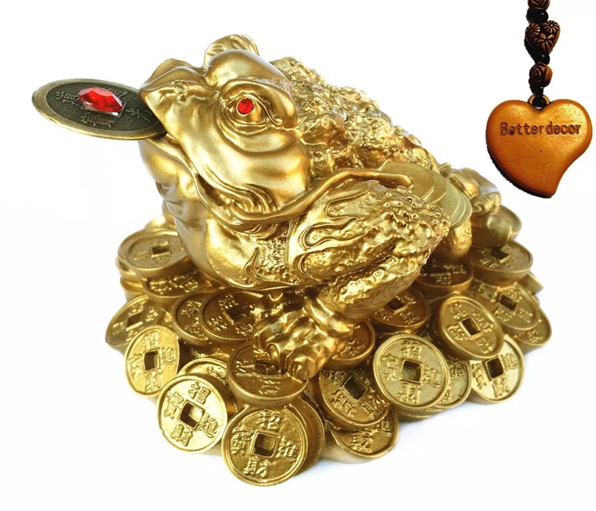 Жаба с монеткой