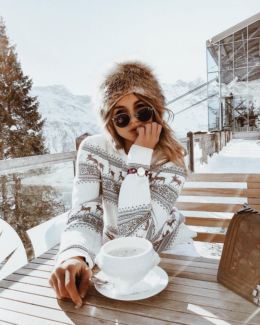 Стильная зимняя фотосессия