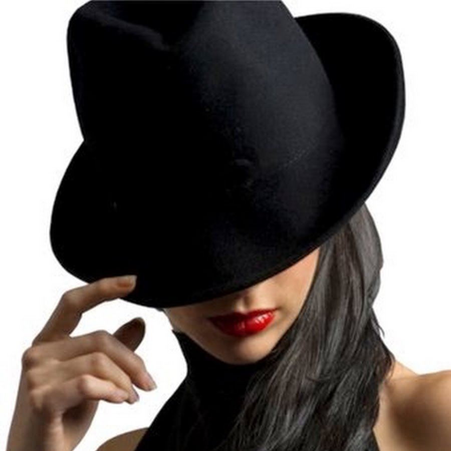 Девушка в шляпе