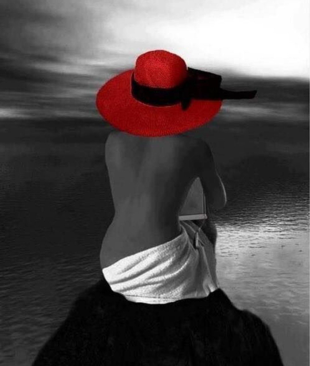 Одри Хепберн в шляпе