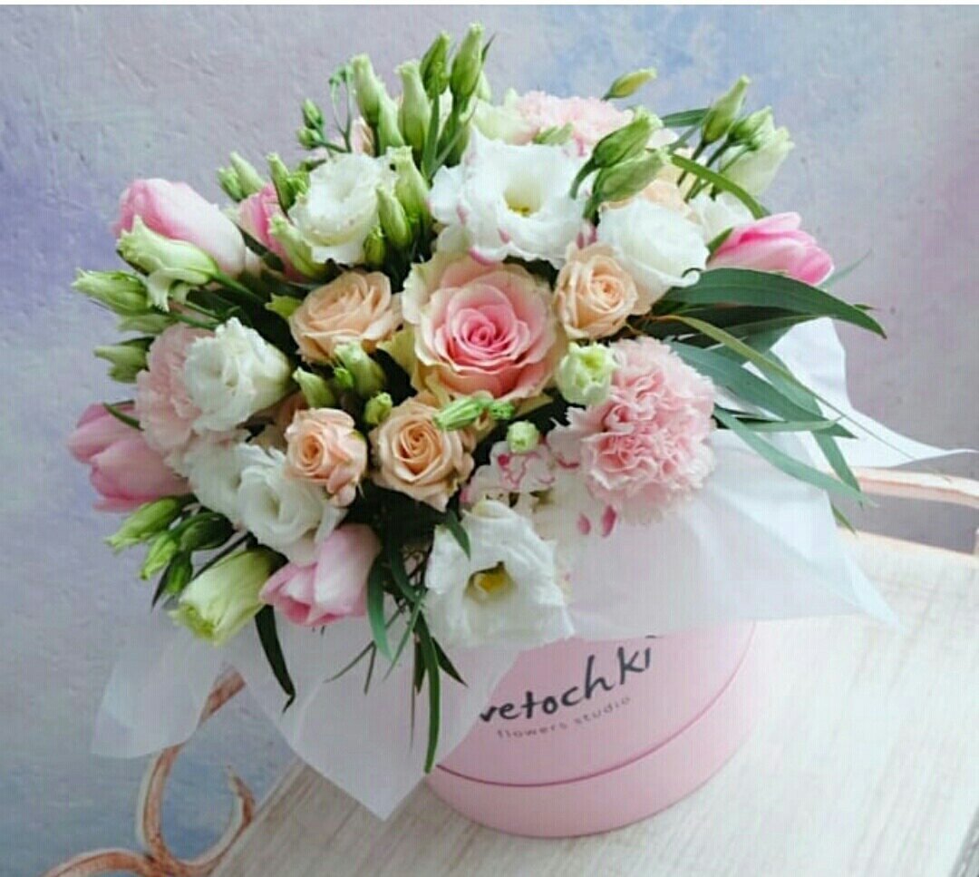 Нежные букеты в коробках