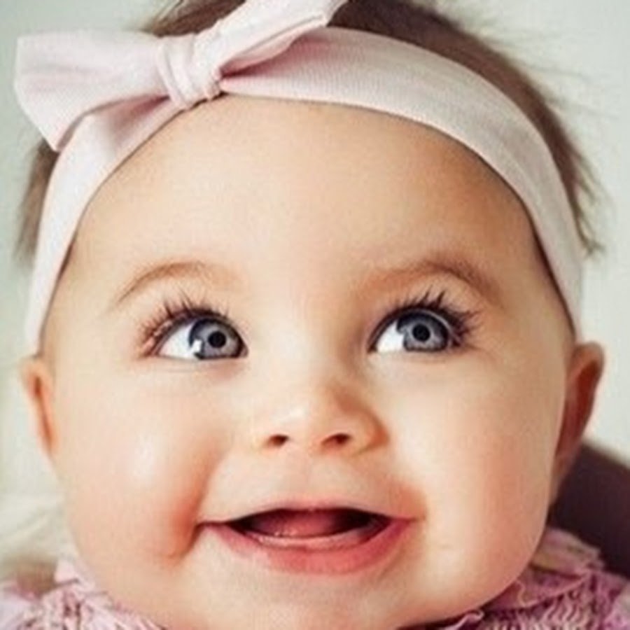 Красивые улыбки младенцев