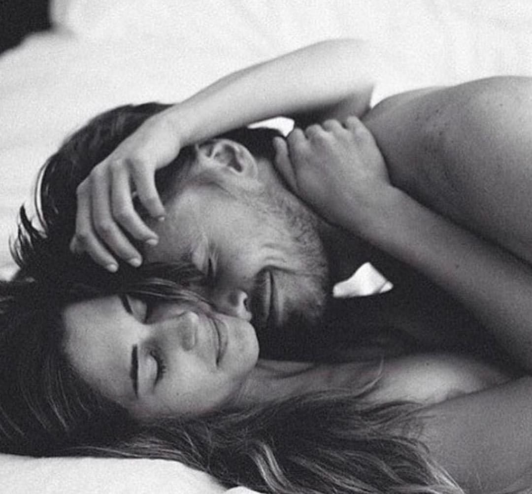 Поцелуй мужчины и женщины