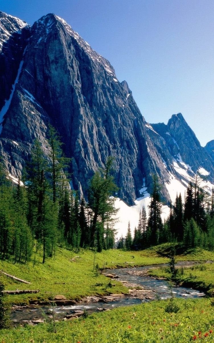 Озеро Морейн в Канаде