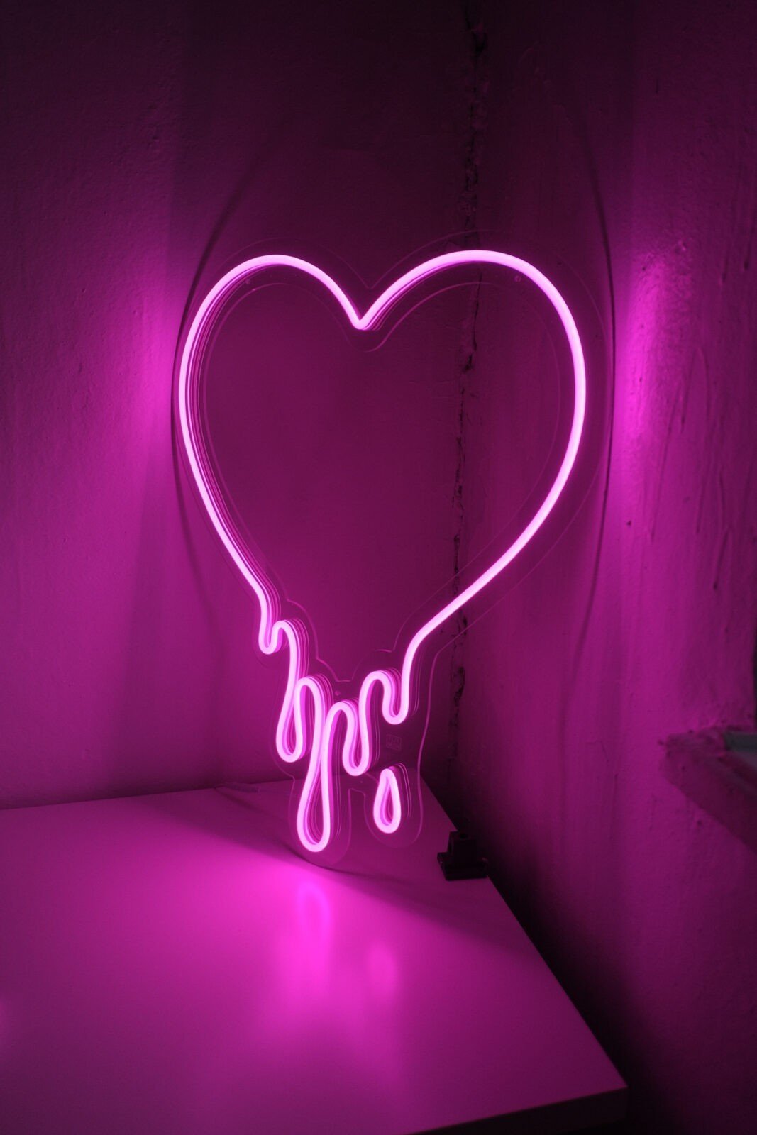 Неоновые сердечки