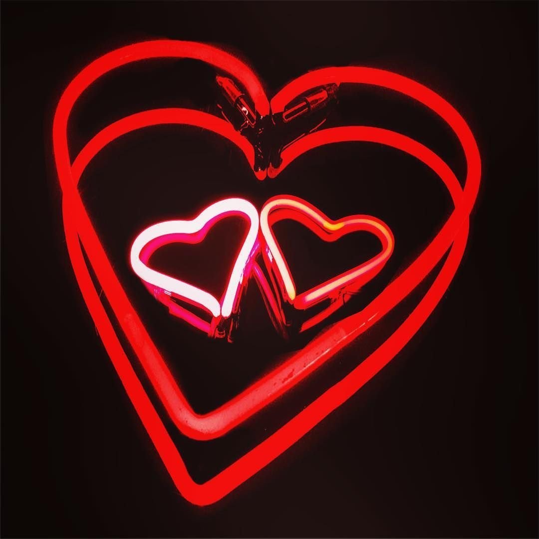 Сердце неон